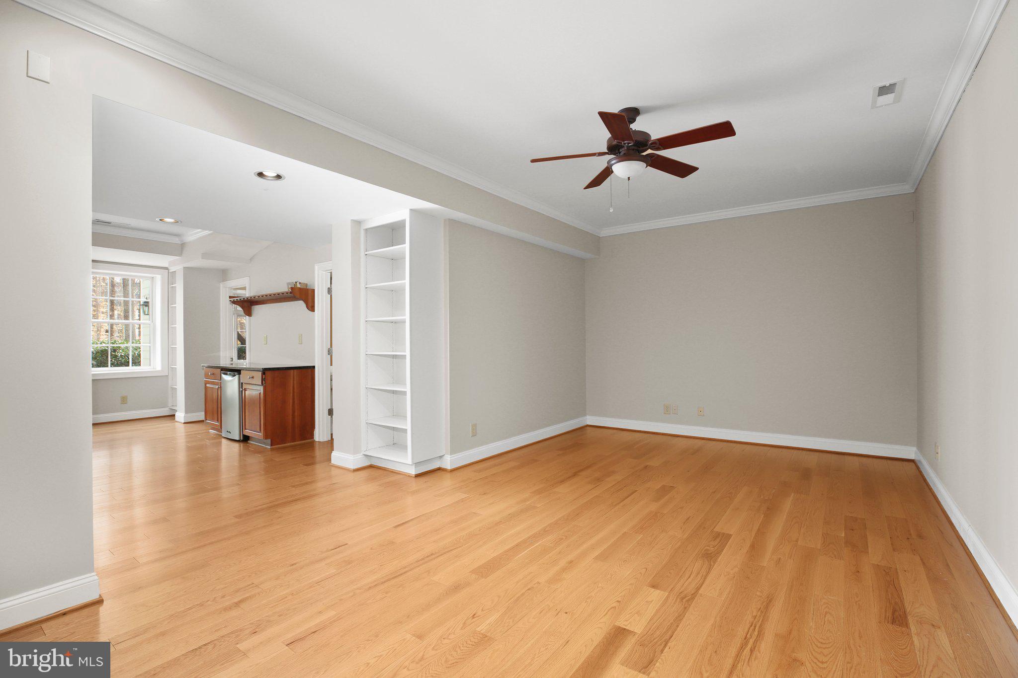 BLOOMSBURY - Residential