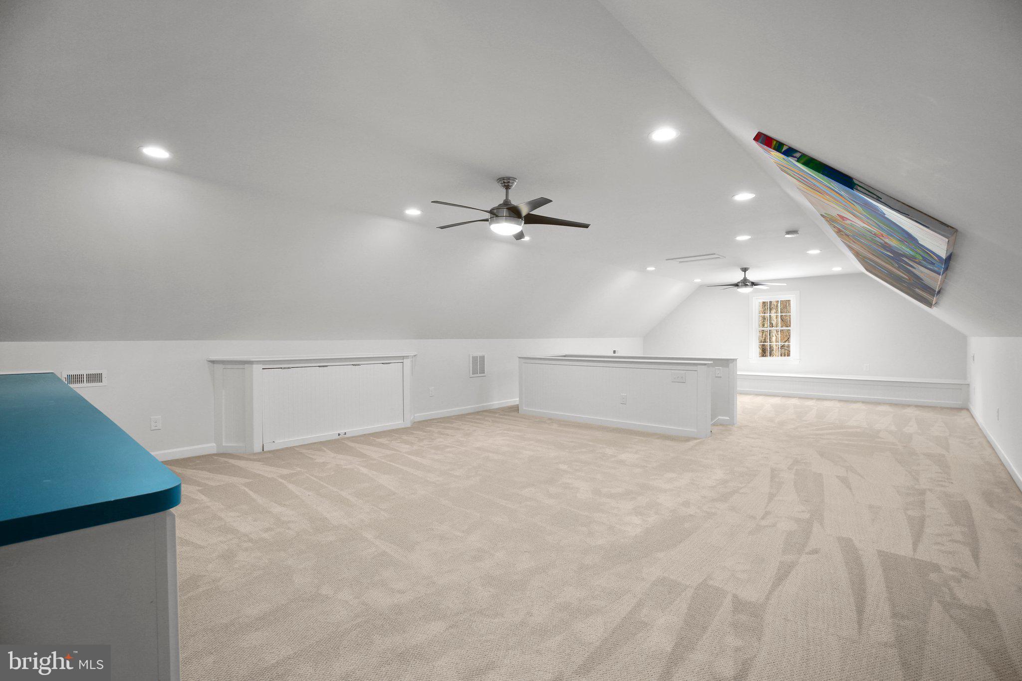 BLOOMSBURY - Residential