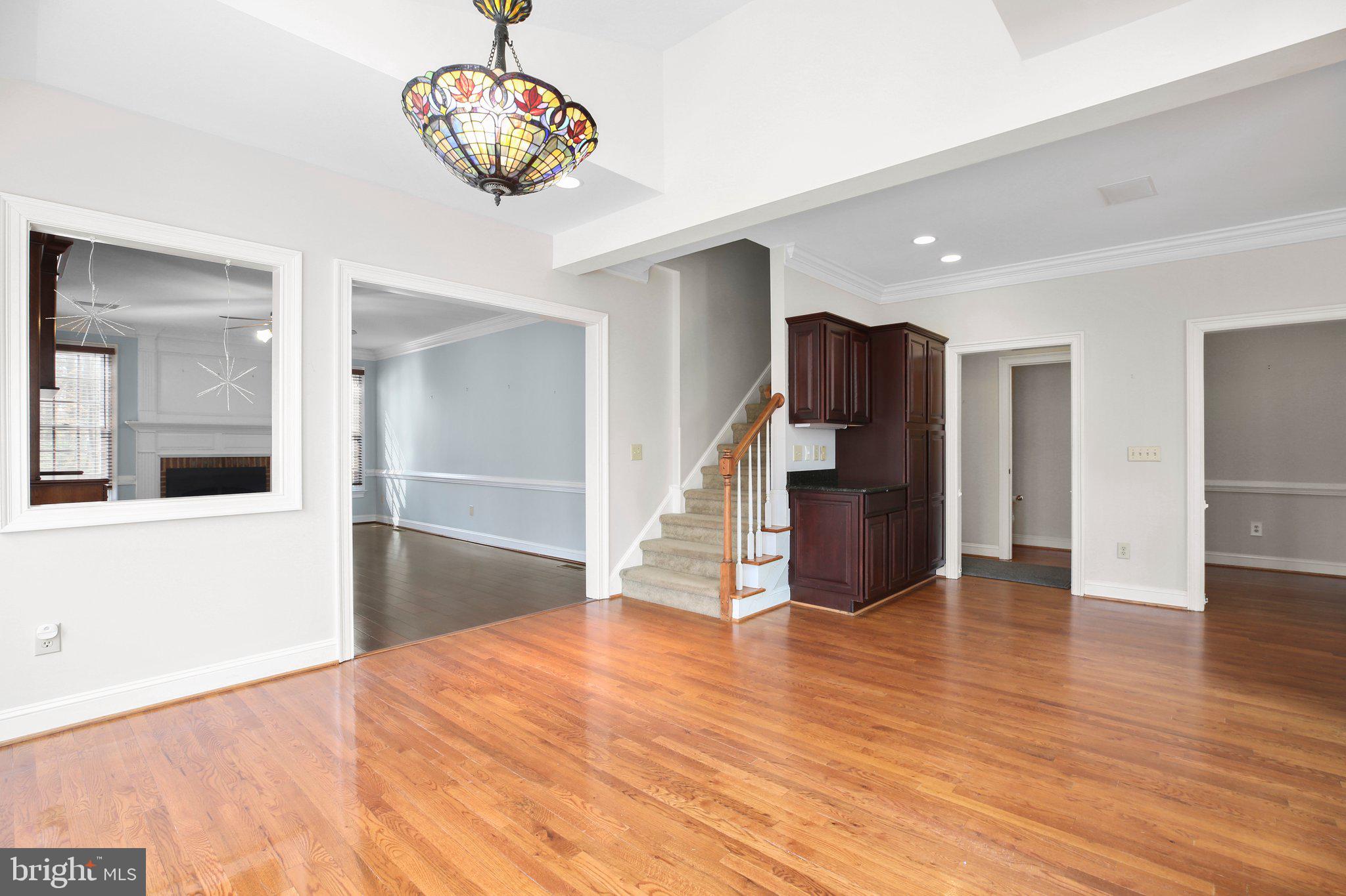 BLOOMSBURY - Residential