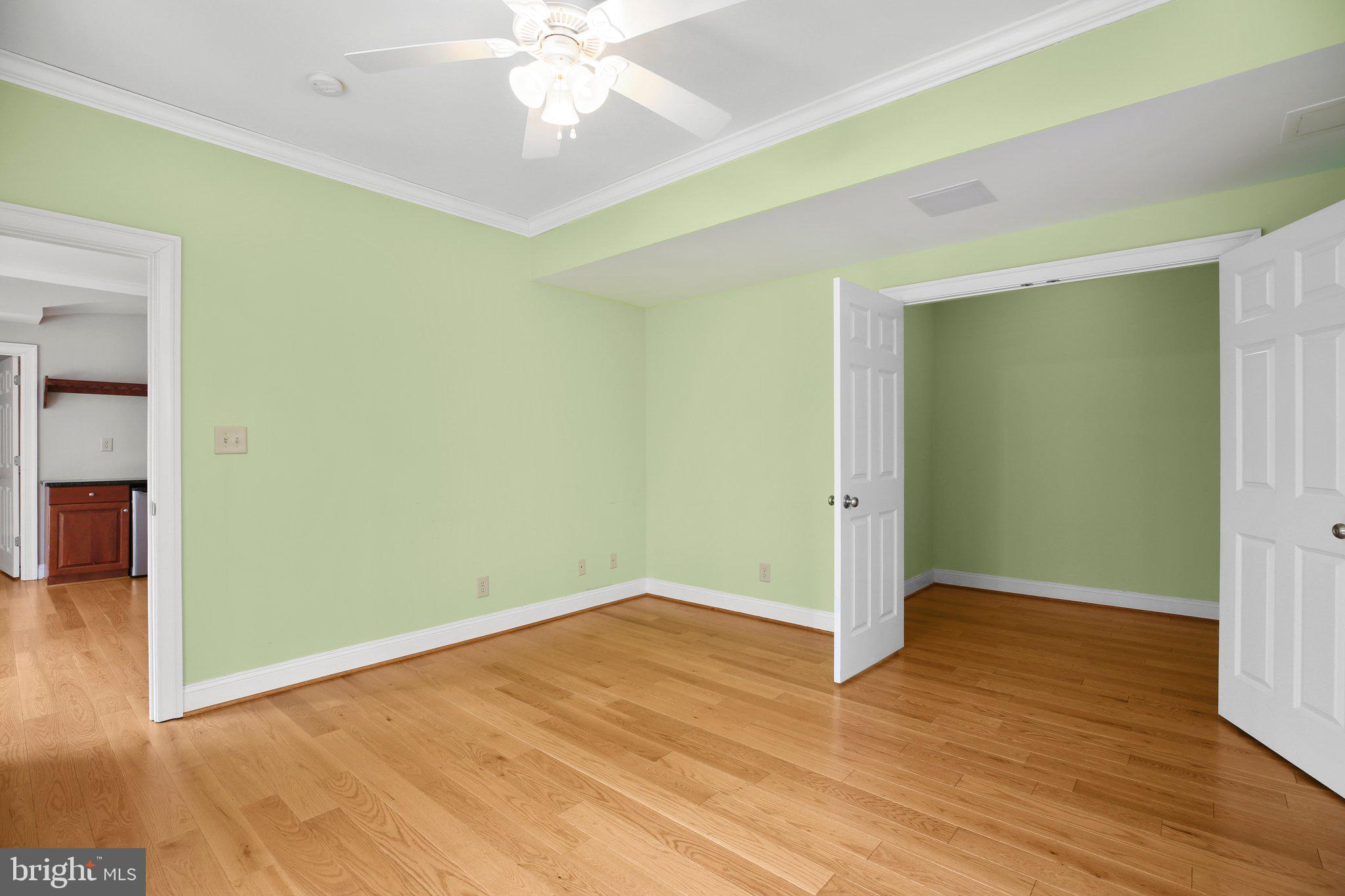 BLOOMSBURY - Residential