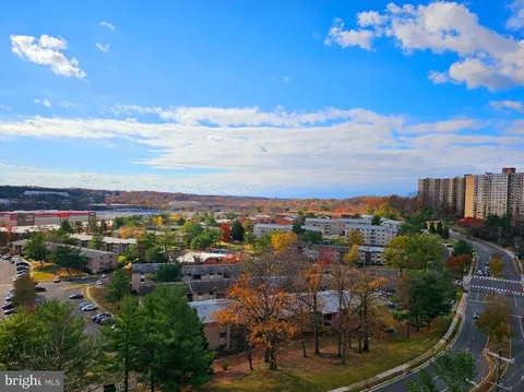 5911 Edsall Road Unit 814, Alexandria, VA 22304 - MLS#: VAAX2041880