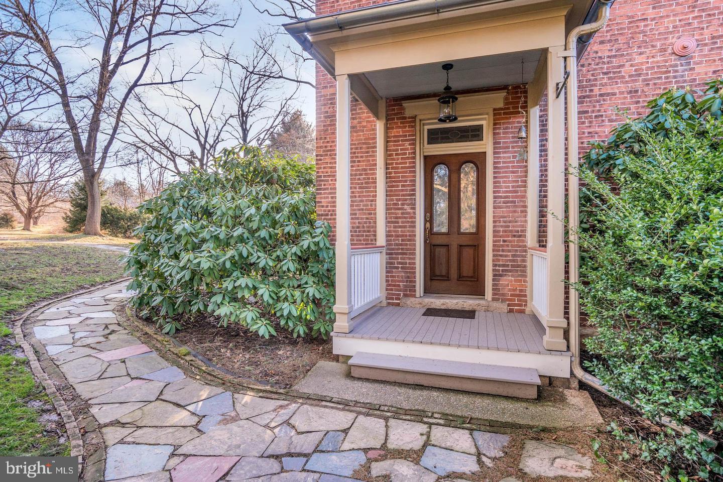5531 SPRING ROAD