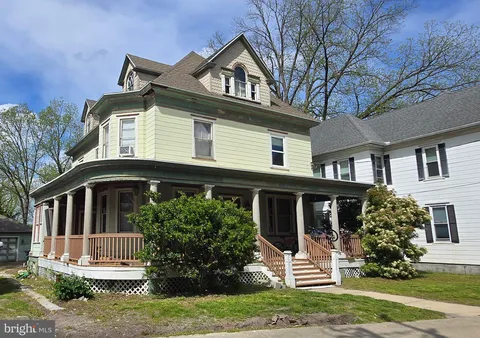 105 W 6th Street, Laurel, DE 19956 - MLS#: DESU2084844