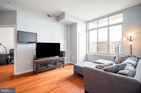1000 New Jersey Avenue SE Unit PH15, Washington, DC 20003 - MLS#: DCDC2186124