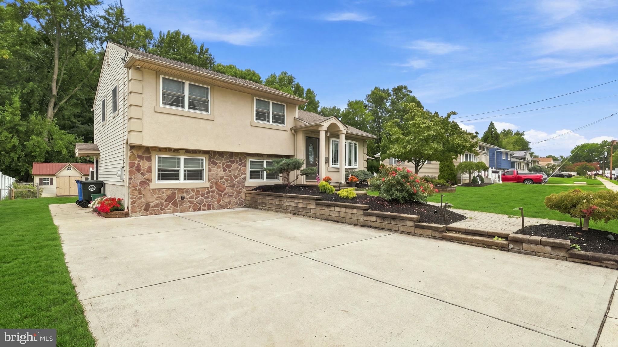 30 PLEASANT VALLEY DRIVE