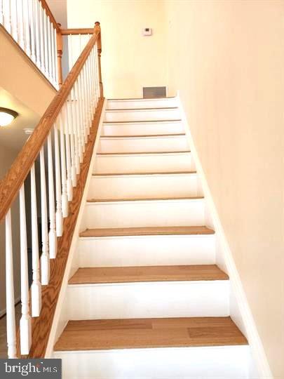 THE VILLAGES AT SAYBROOKE - Residential Lease