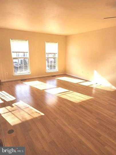 THE VILLAGES AT SAYBROOKE - Residential Lease