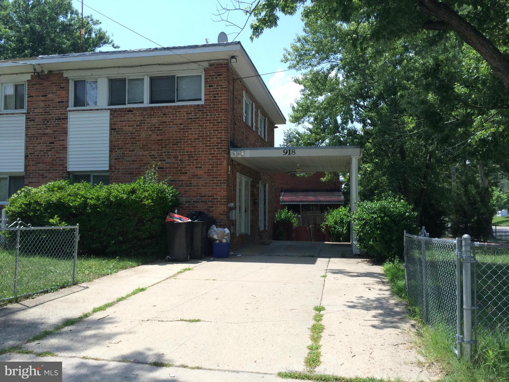 EAST MEADOWS - Residential Lease