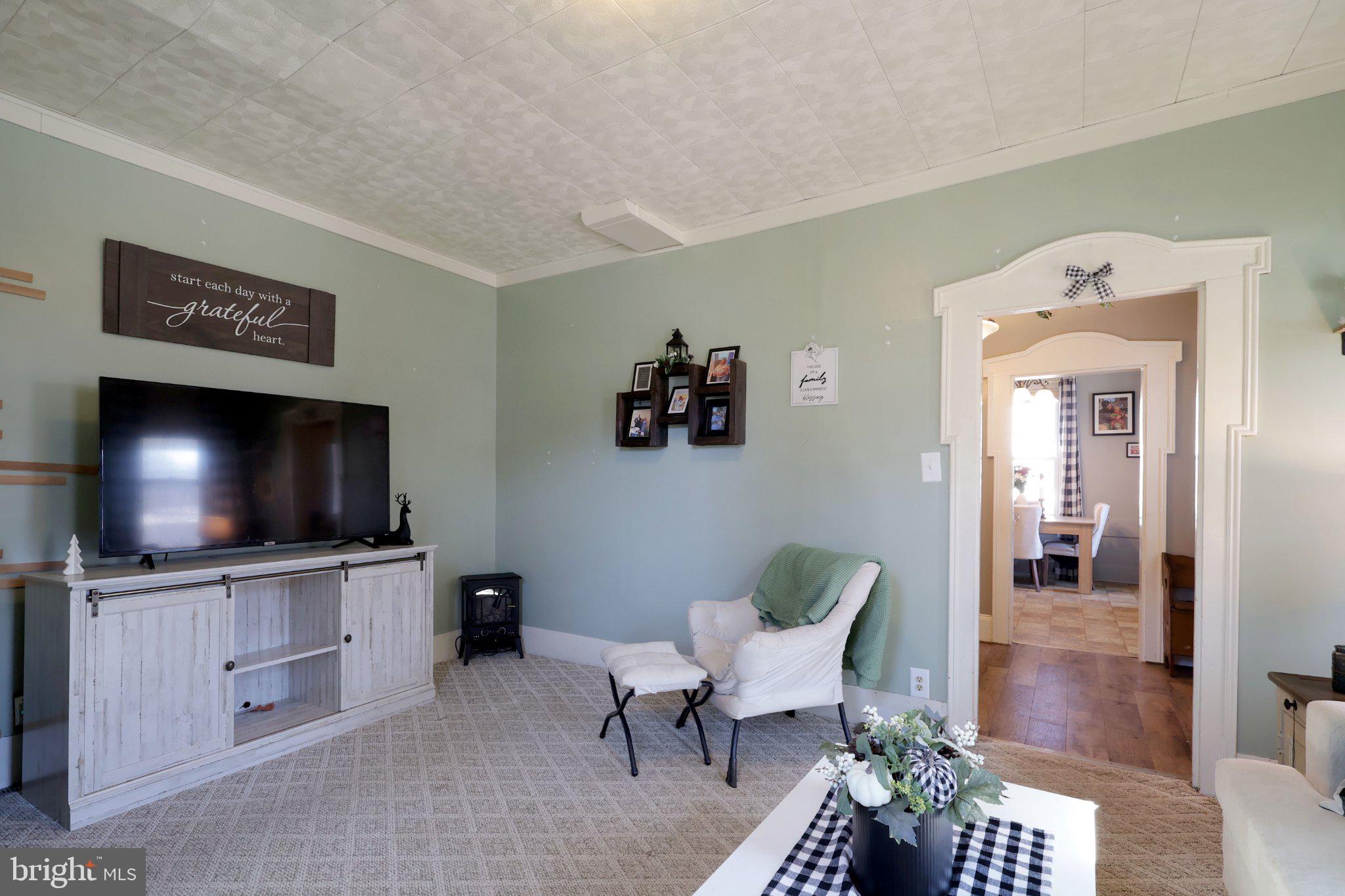 1351 PENNS CREEK ROAD
