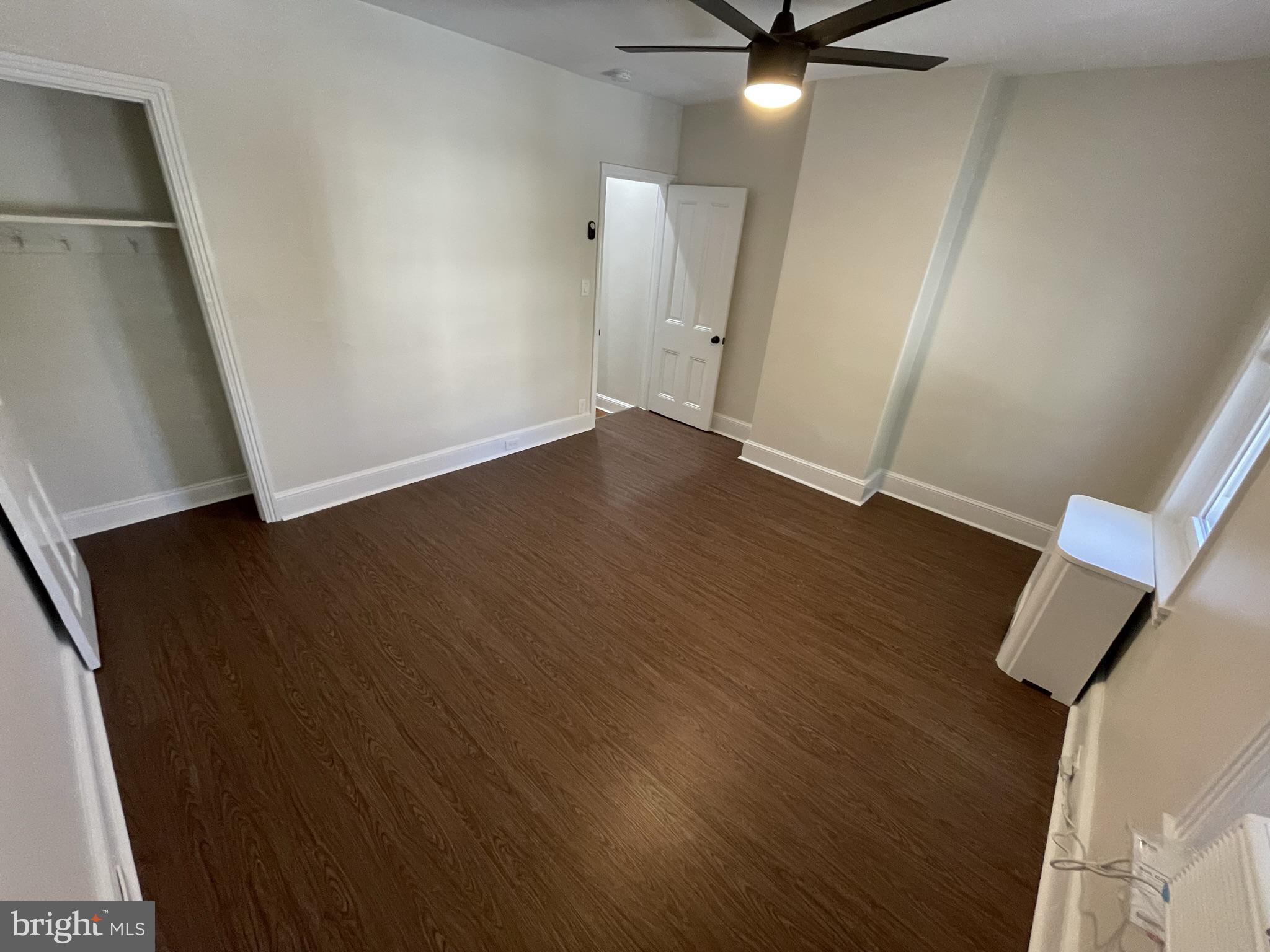 EAST FALLS - Residential Lease