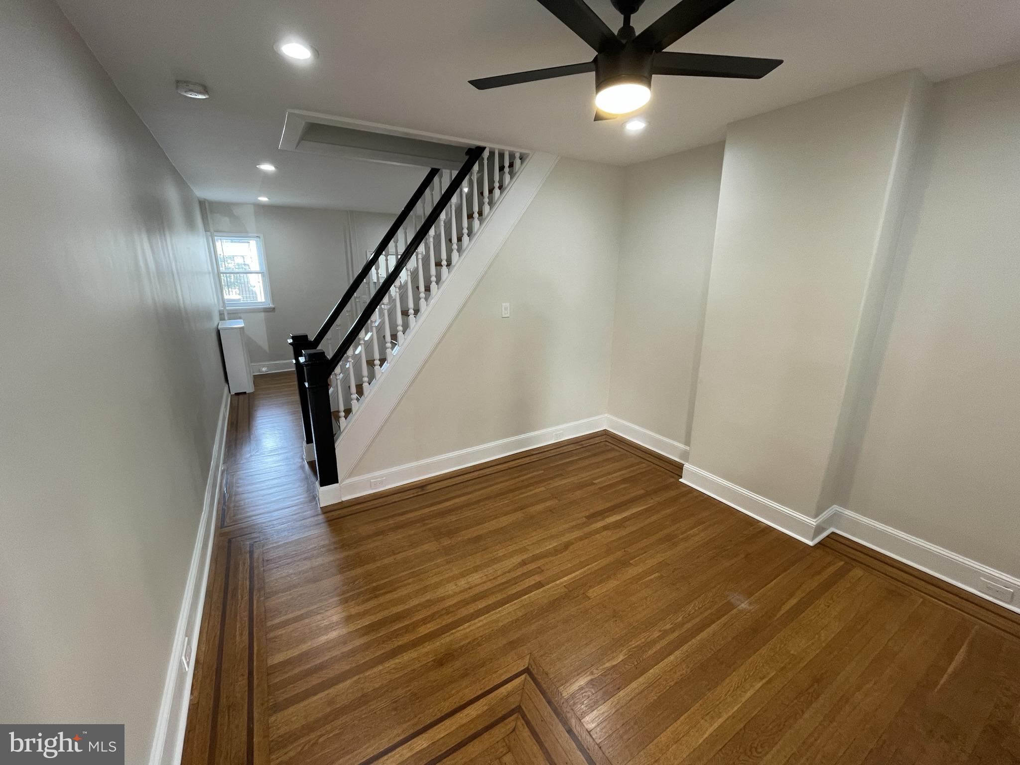 EAST FALLS - Residential Lease