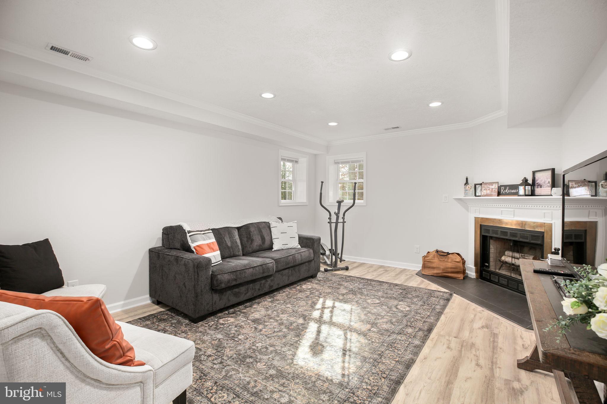 FOUNDRY RUN - Residential