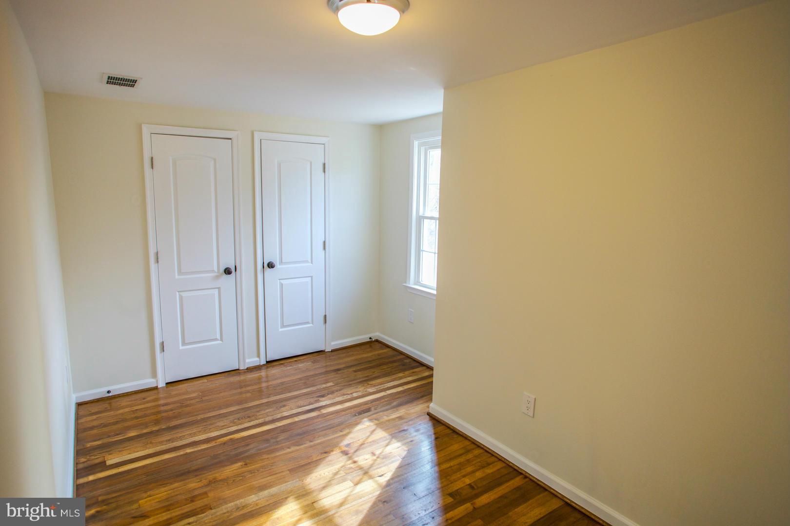 UPPER MAGOTHY BEACH - Residential