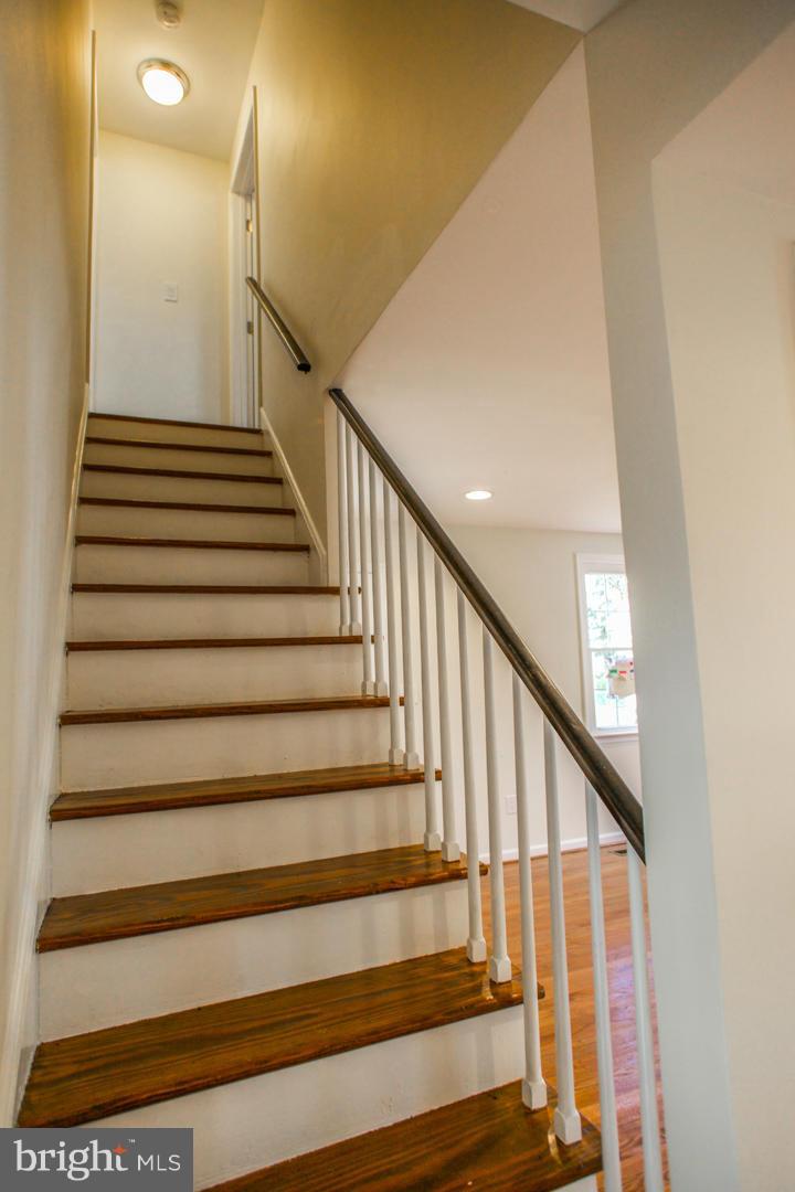 UPPER MAGOTHY BEACH - Residential