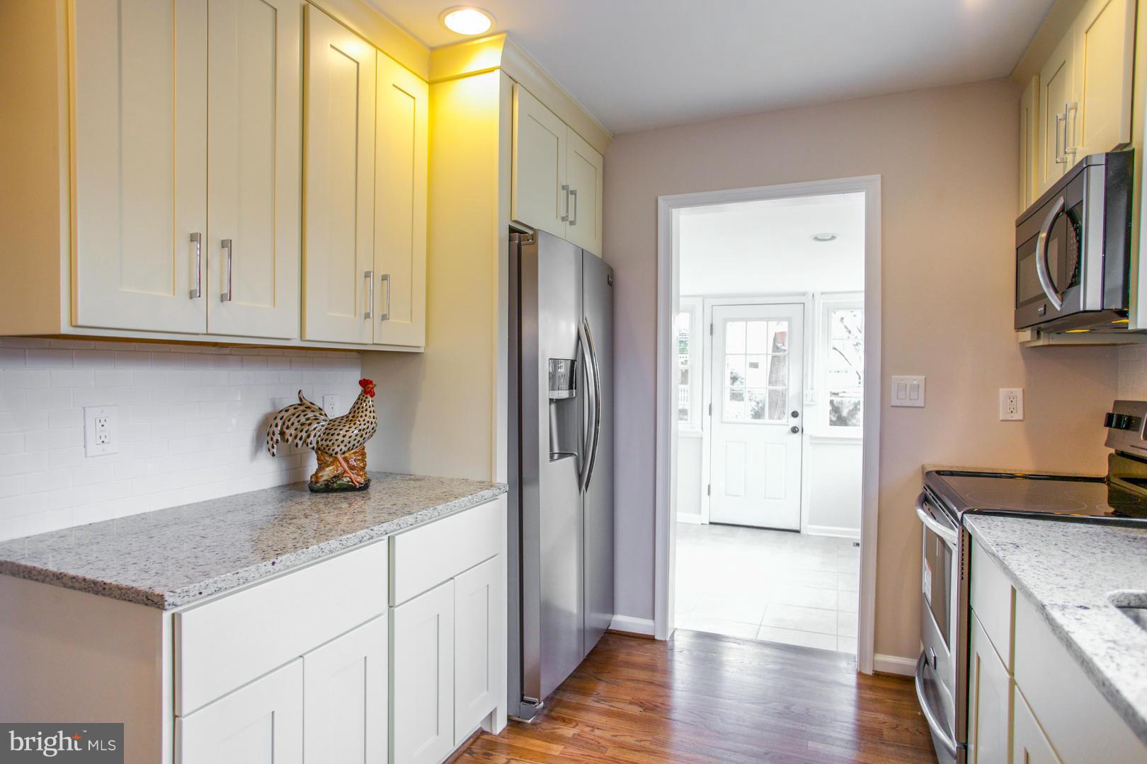 UPPER MAGOTHY BEACH - Residential