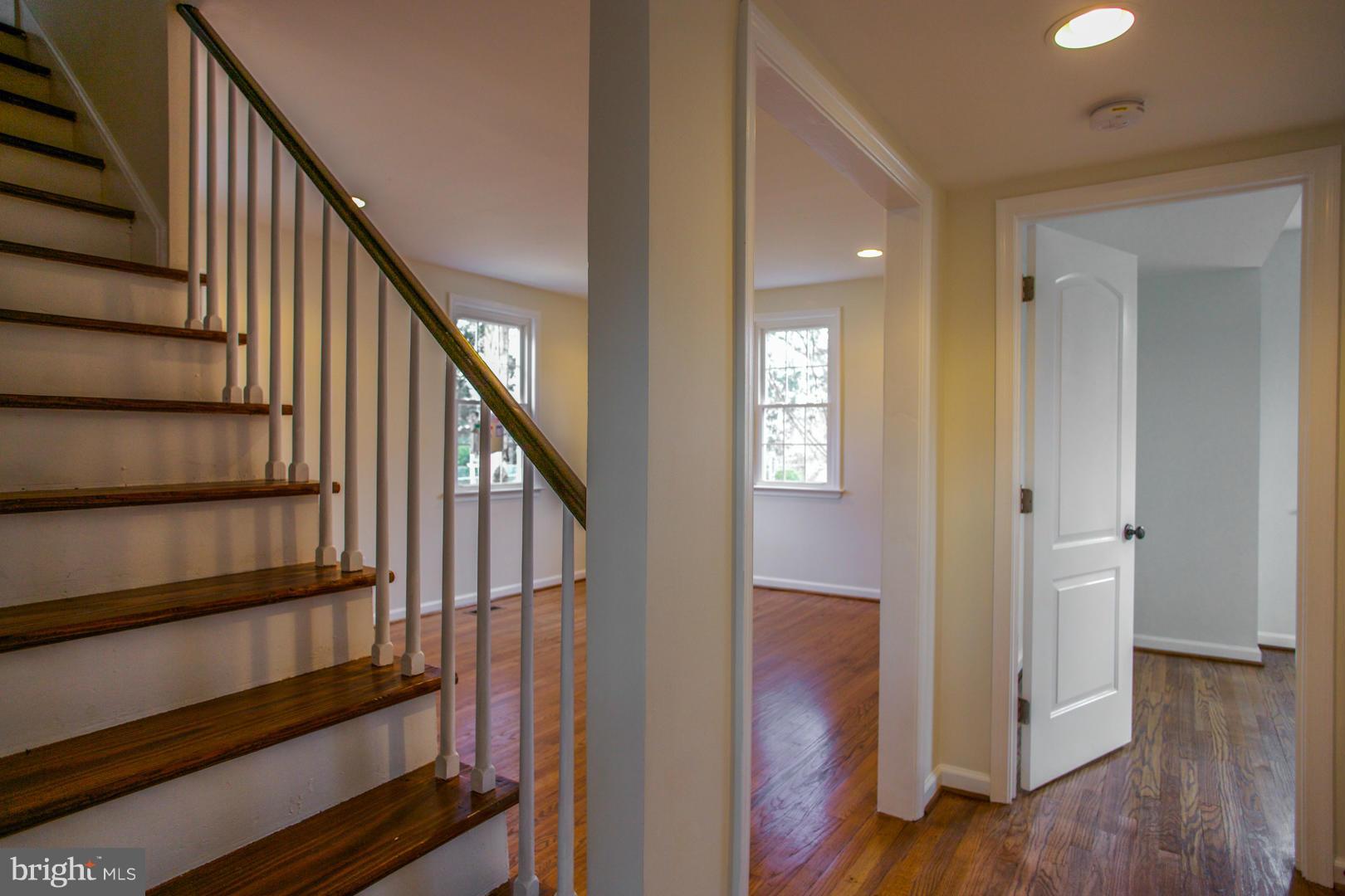 UPPER MAGOTHY BEACH - Residential