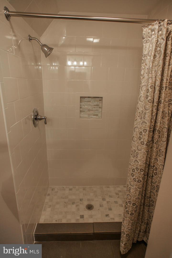 UPPER MAGOTHY BEACH - Residential