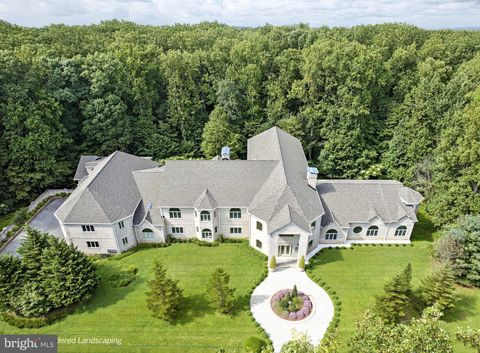 6 EVAN WAY PIKESVILLE MD 21208