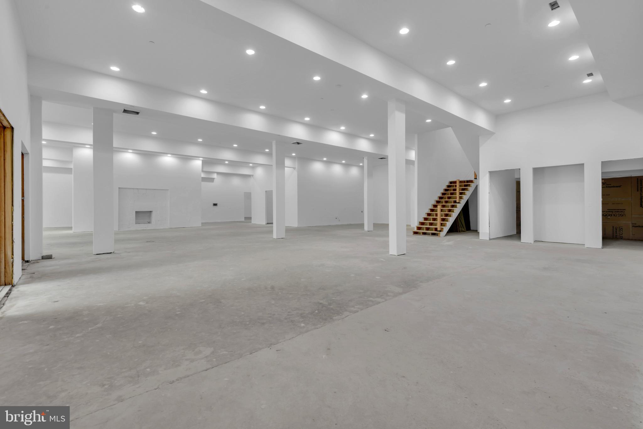 ANTON NORTH - Residential