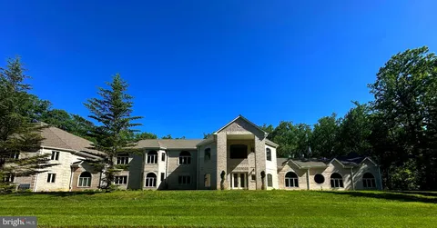 6 Evan Way, Pikesville, MD MLS: MDBC2128282