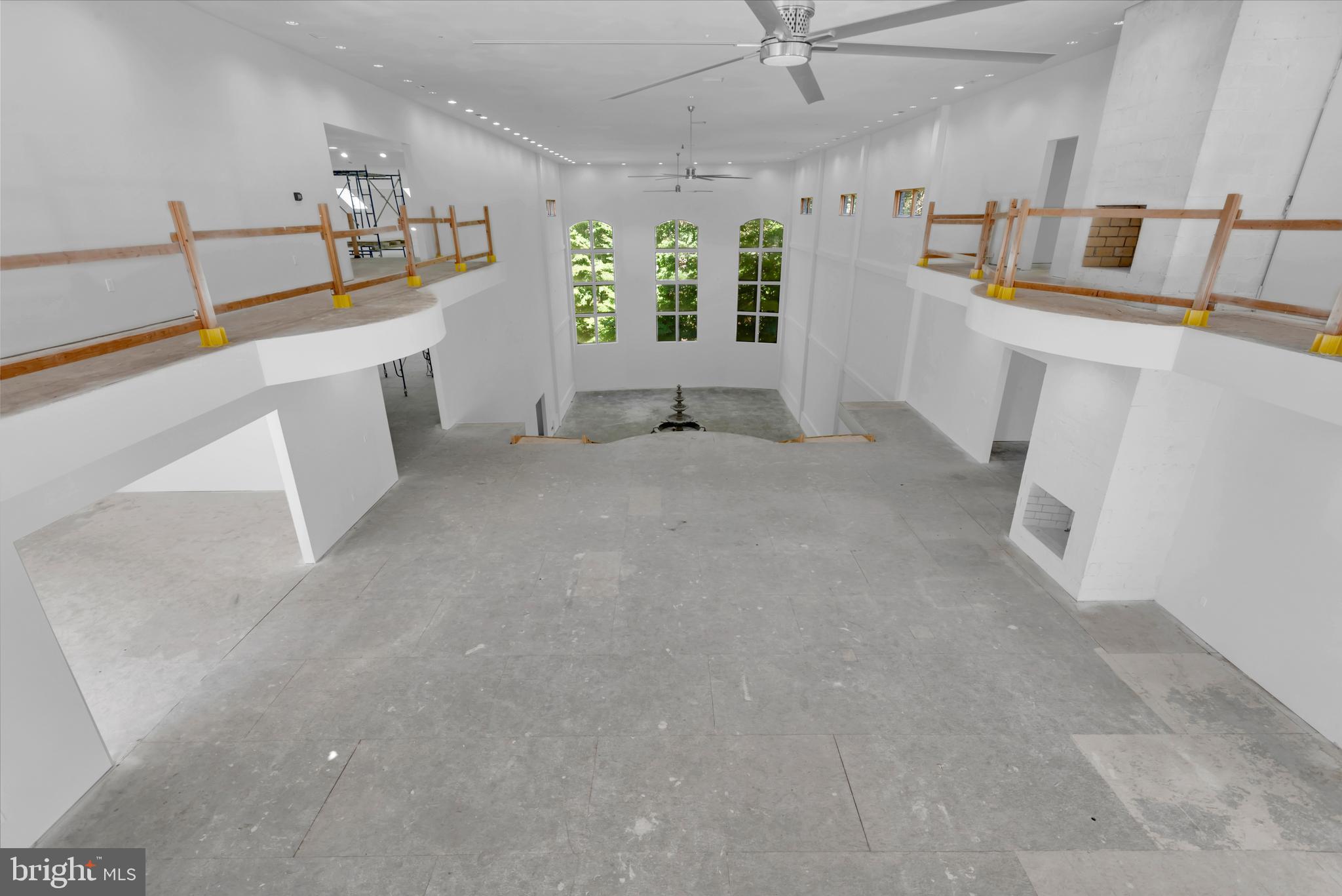 ANTON NORTH - Residential