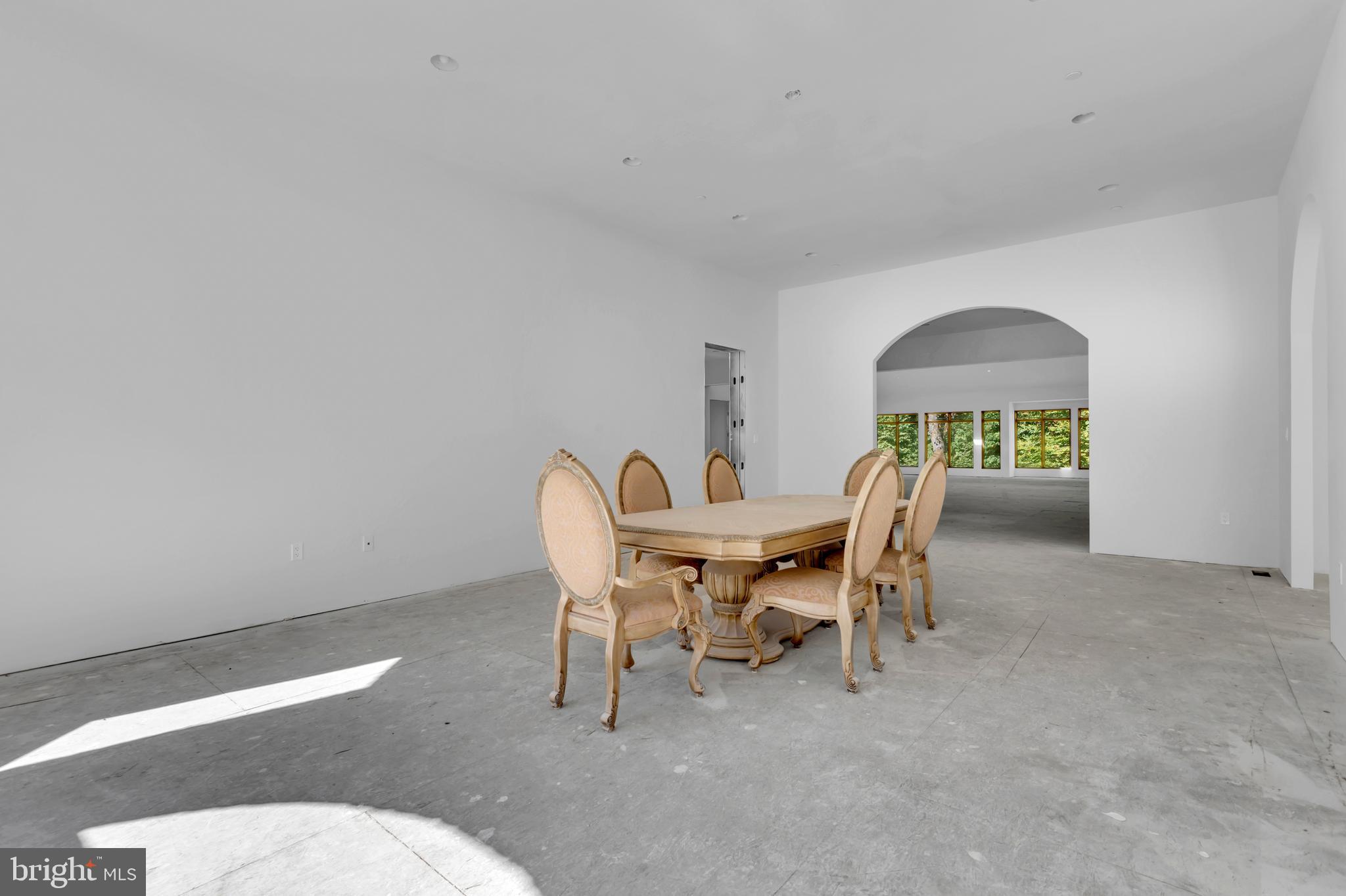 ANTON NORTH - Residential