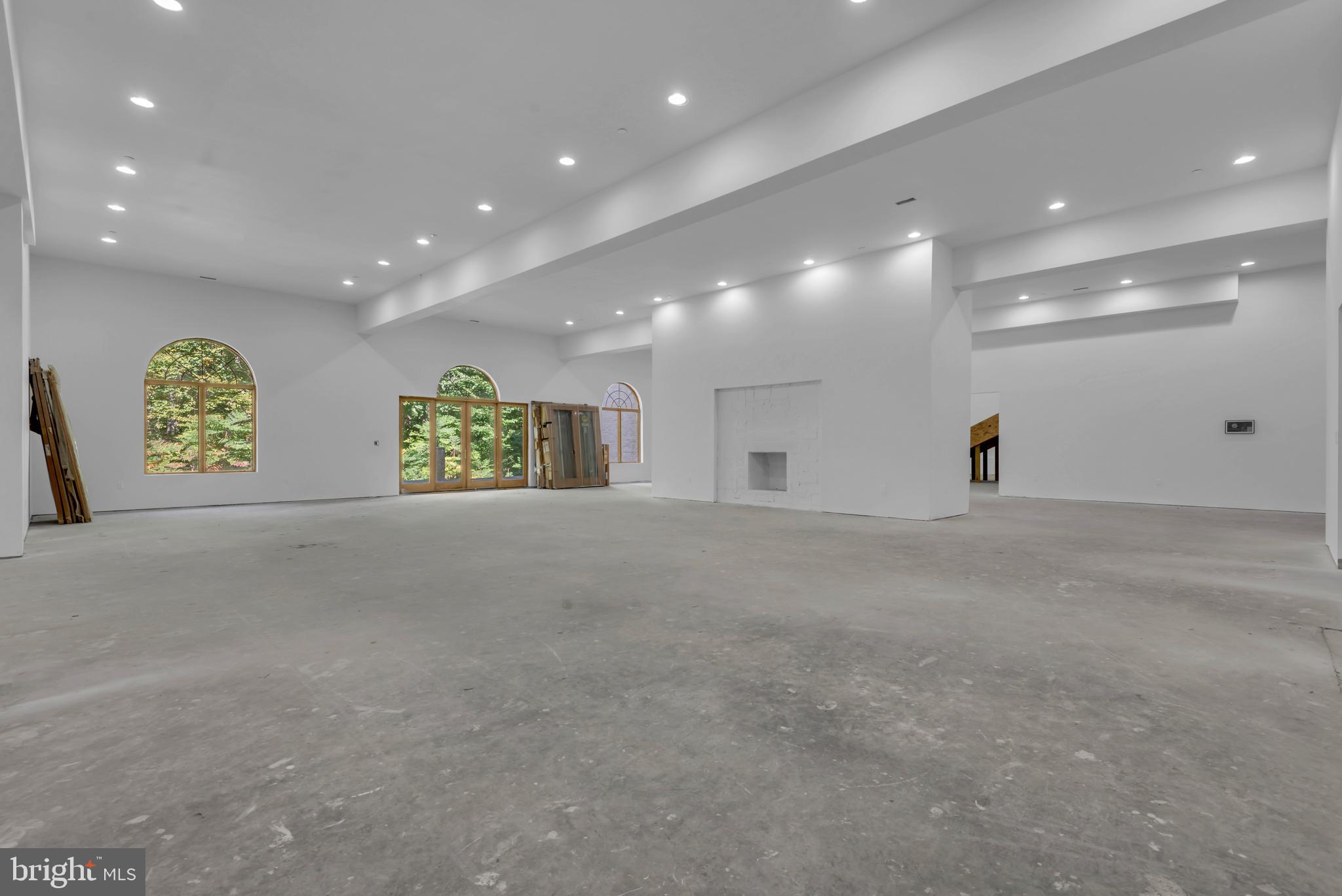 ANTON NORTH - Residential