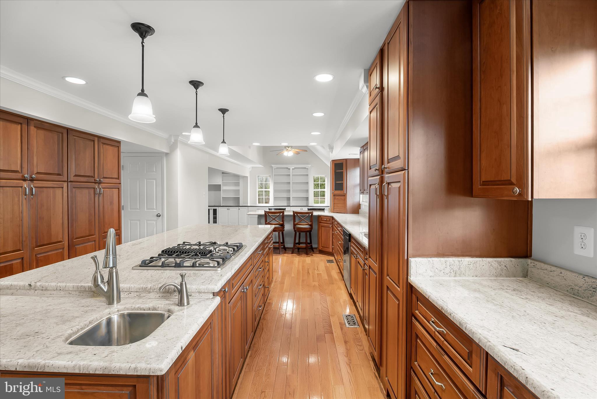 HUNTERS CROSSING - Residential
