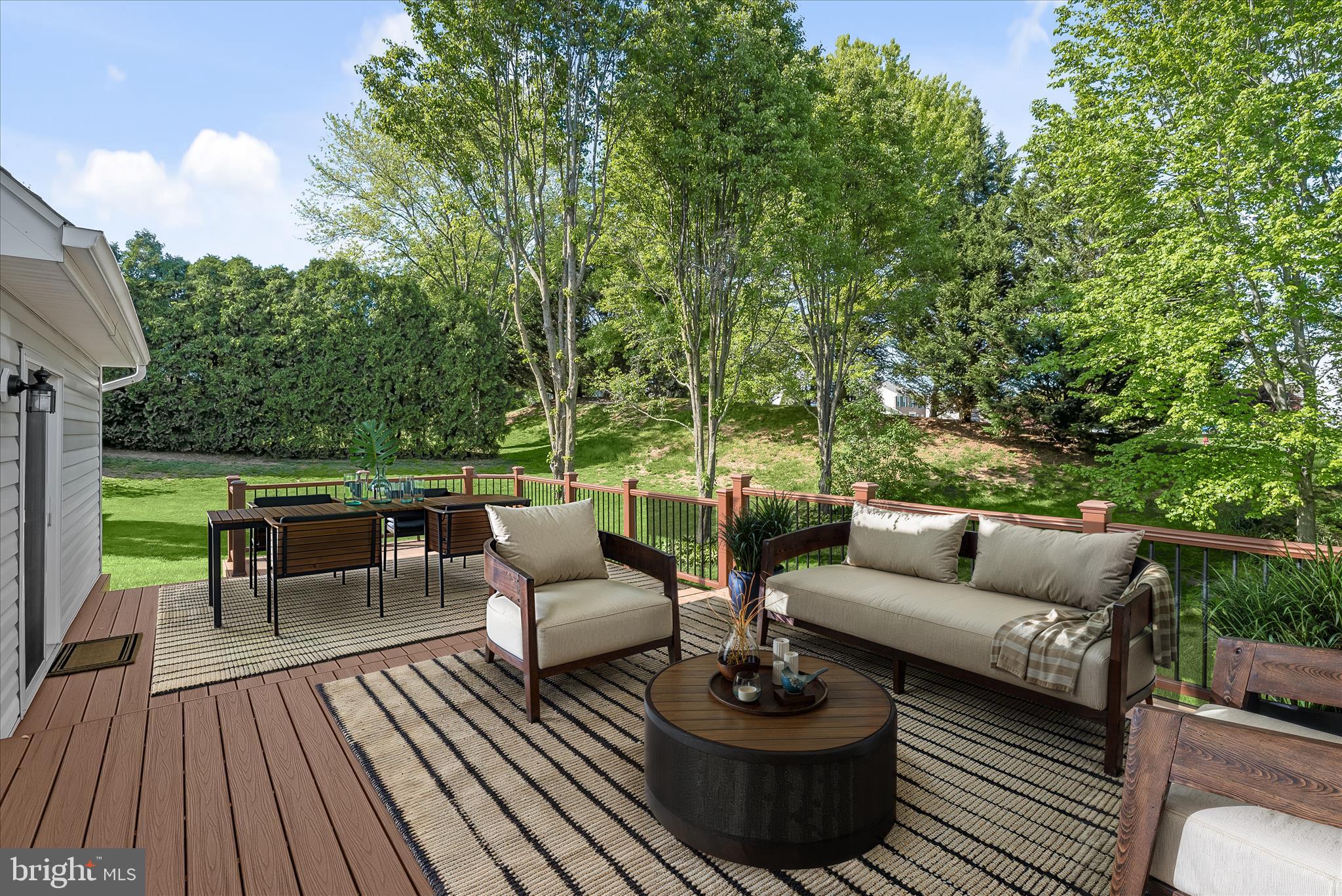 HUNTERS CROSSING - Residential