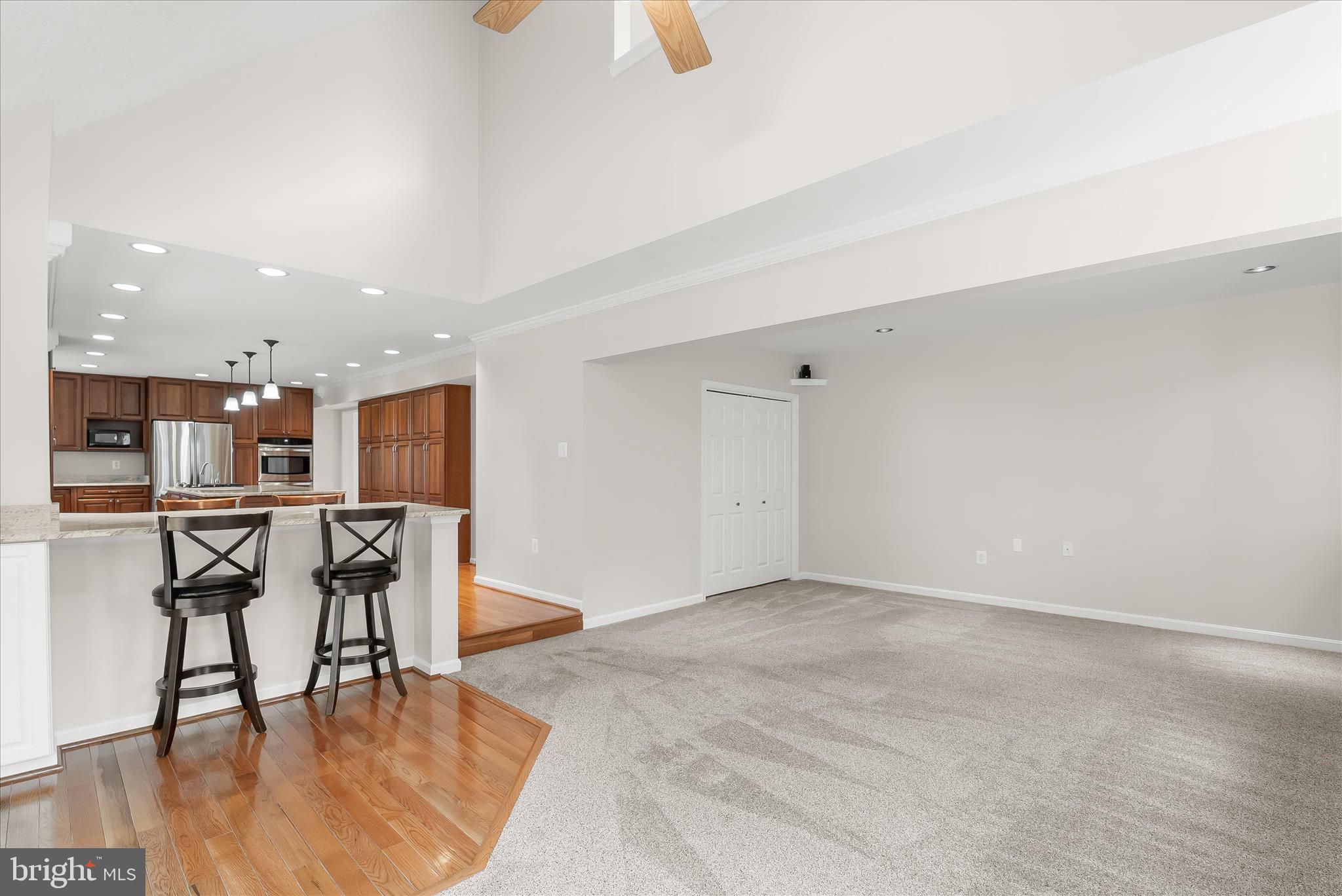 HUNTERS CROSSING - Residential
