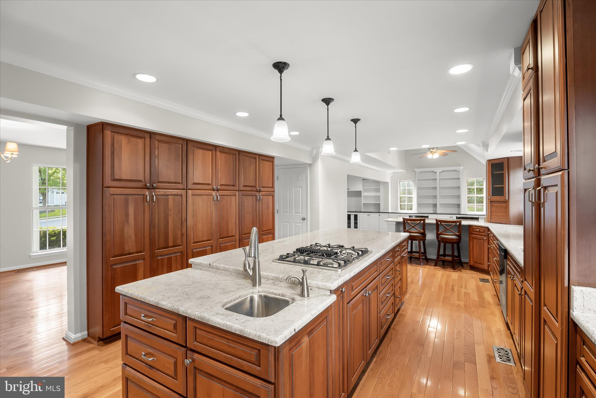 HUNTERS CROSSING - Residential
