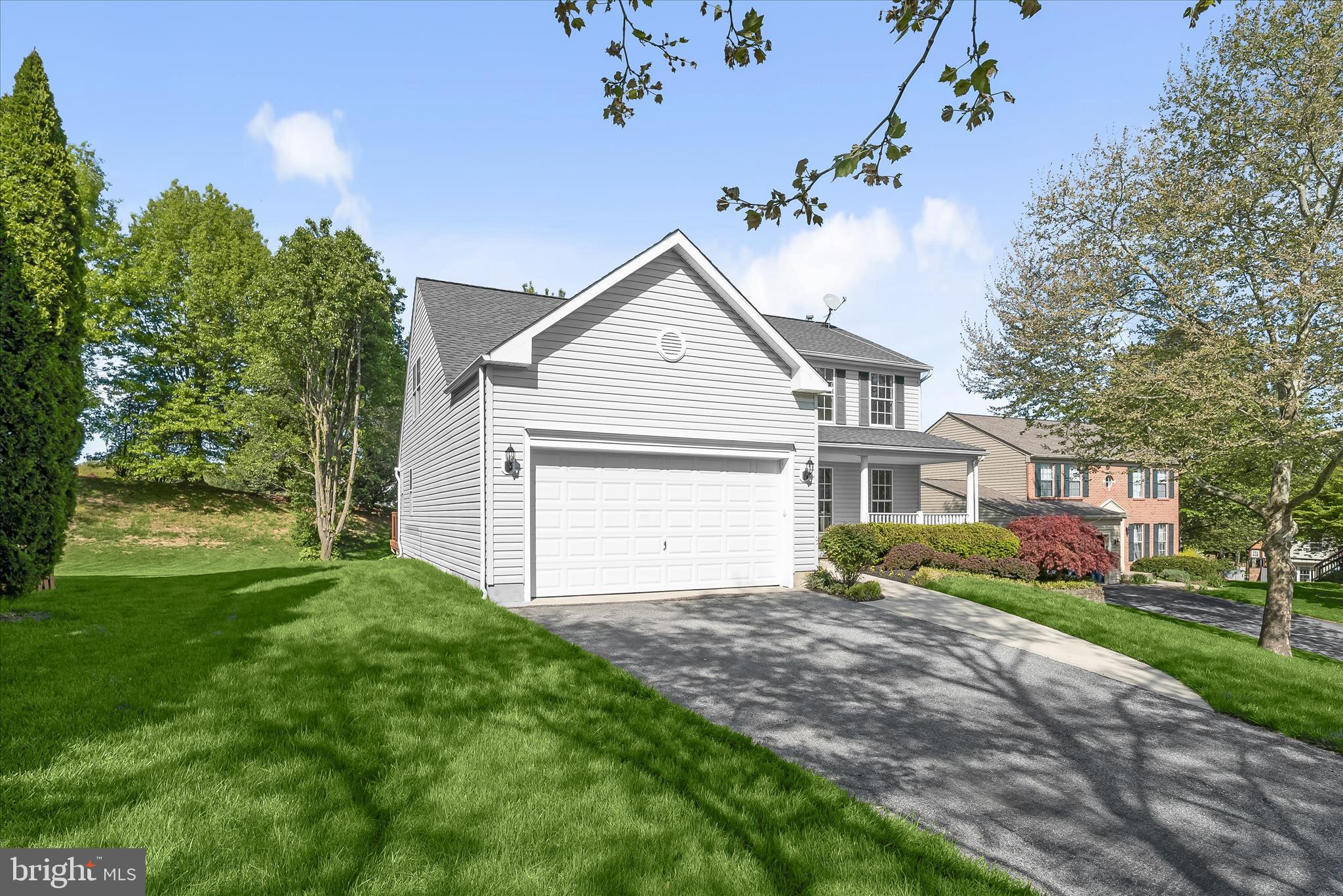 HUNTERS CROSSING - Residential