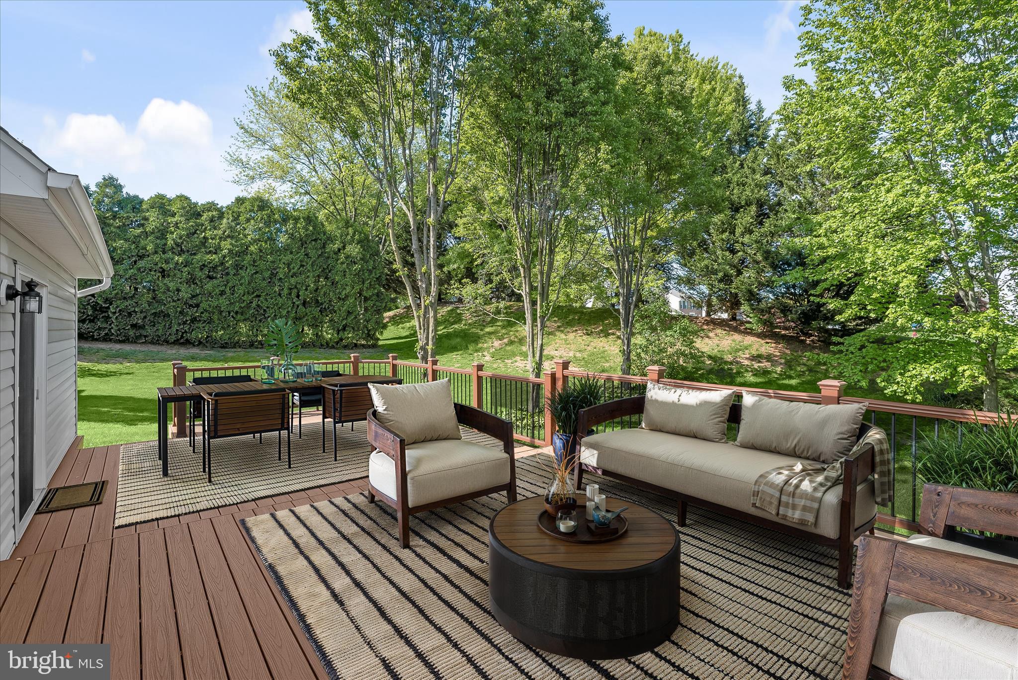HUNTERS CROSSING - Residential
