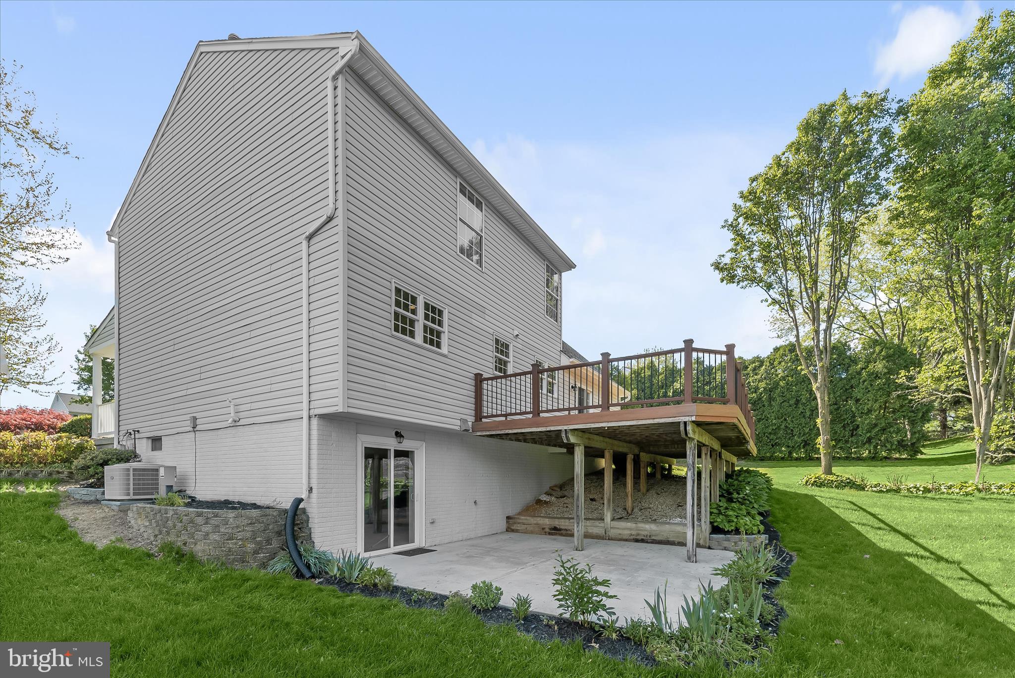 HUNTERS CROSSING - Residential