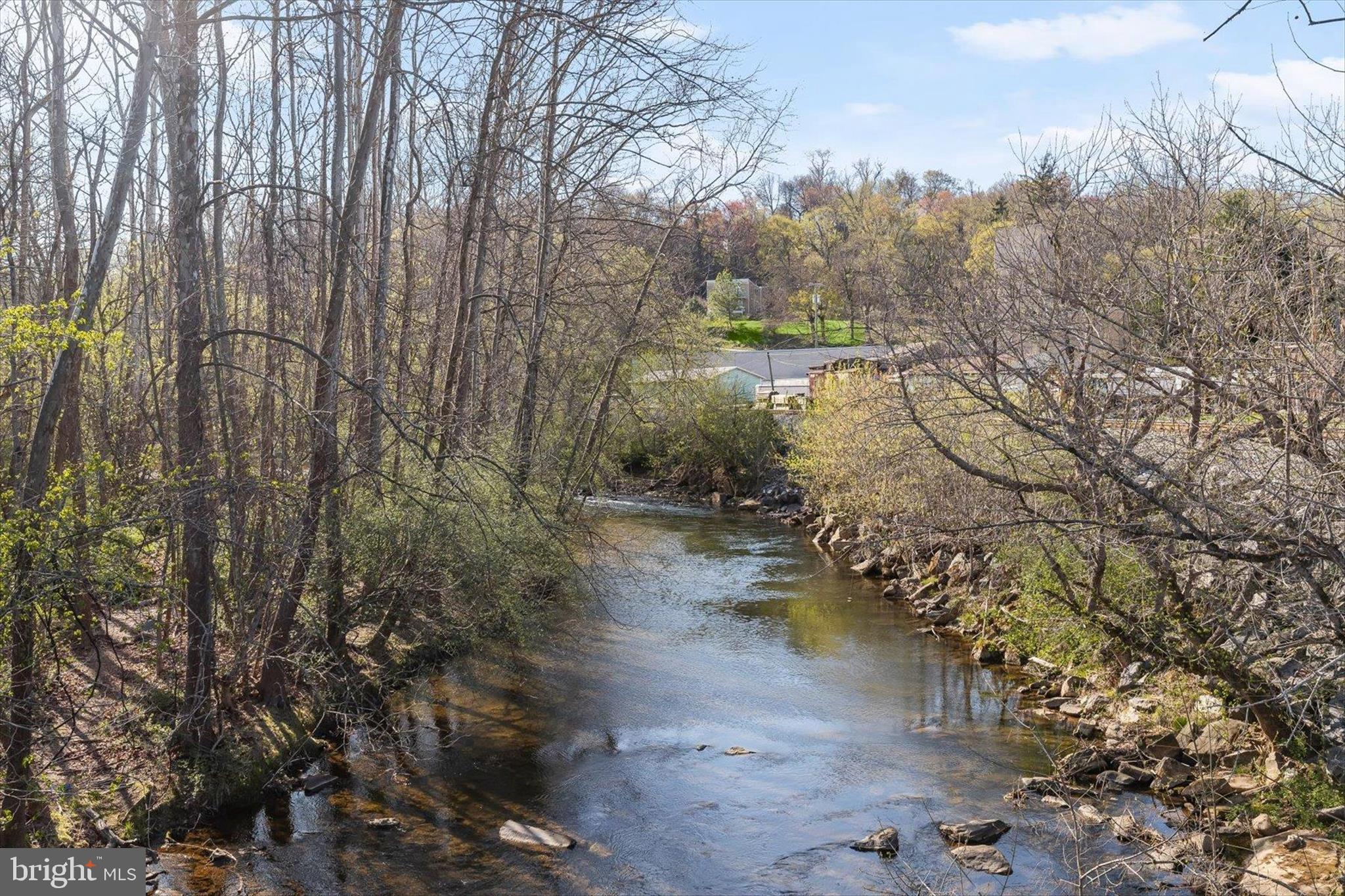 HUNTERS CROSSING - Residential