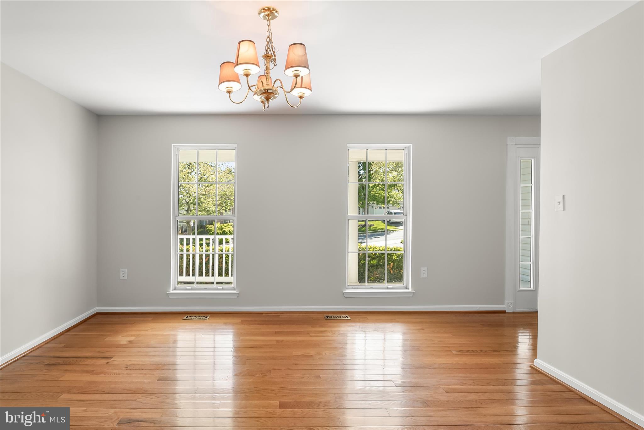 HUNTERS CROSSING - Residential