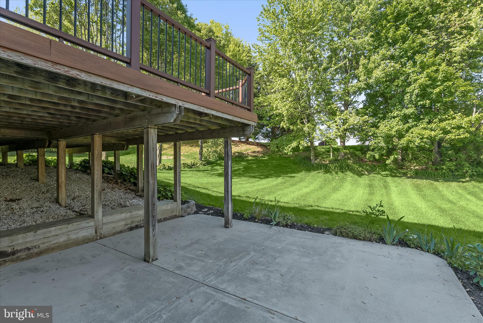 HUNTERS CROSSING - Residential