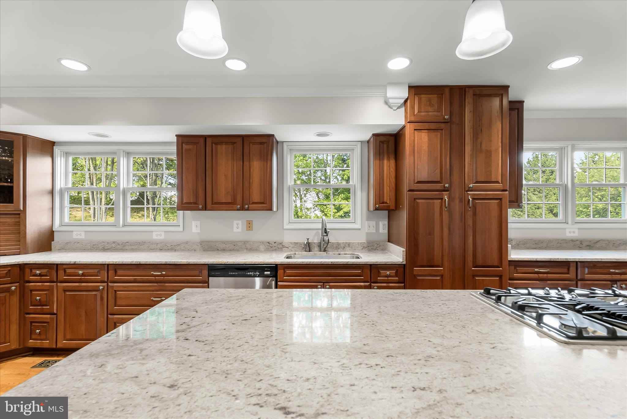 HUNTERS CROSSING - Residential