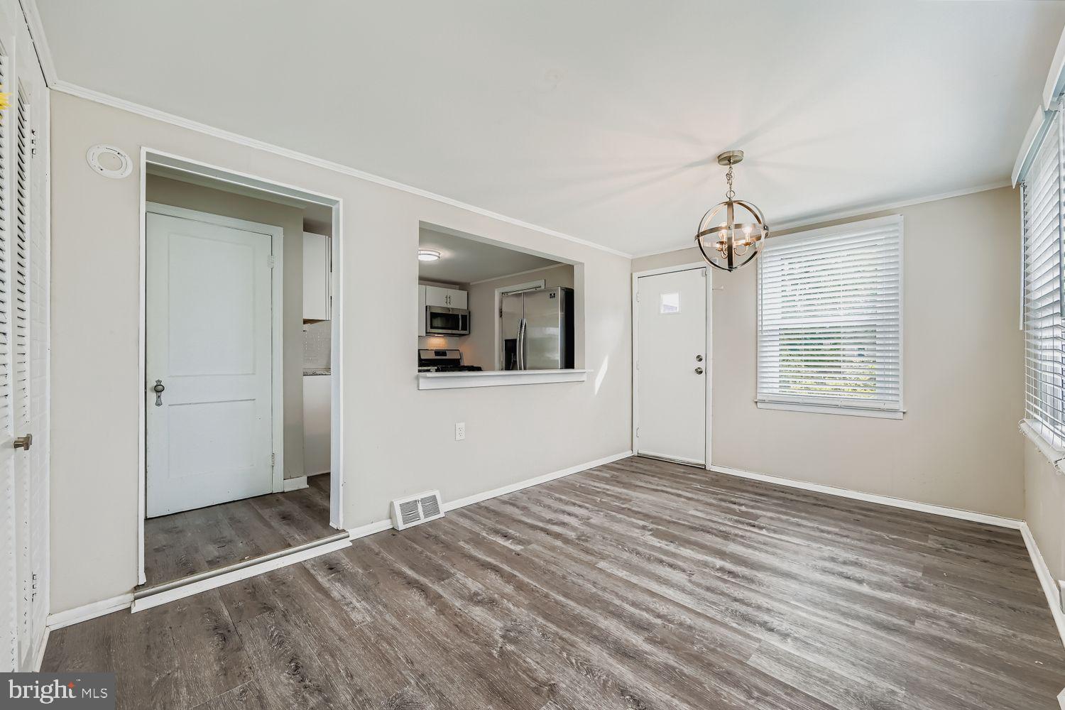 BROOKLYN PARK - Residential Lease