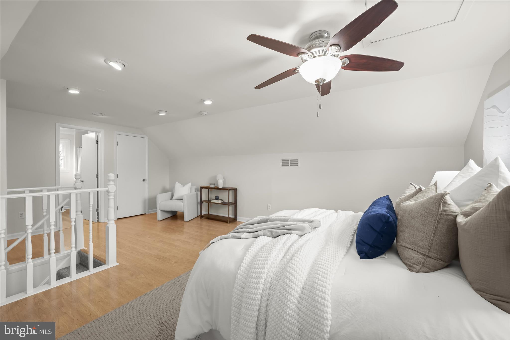 SANDY OAKS - Residential