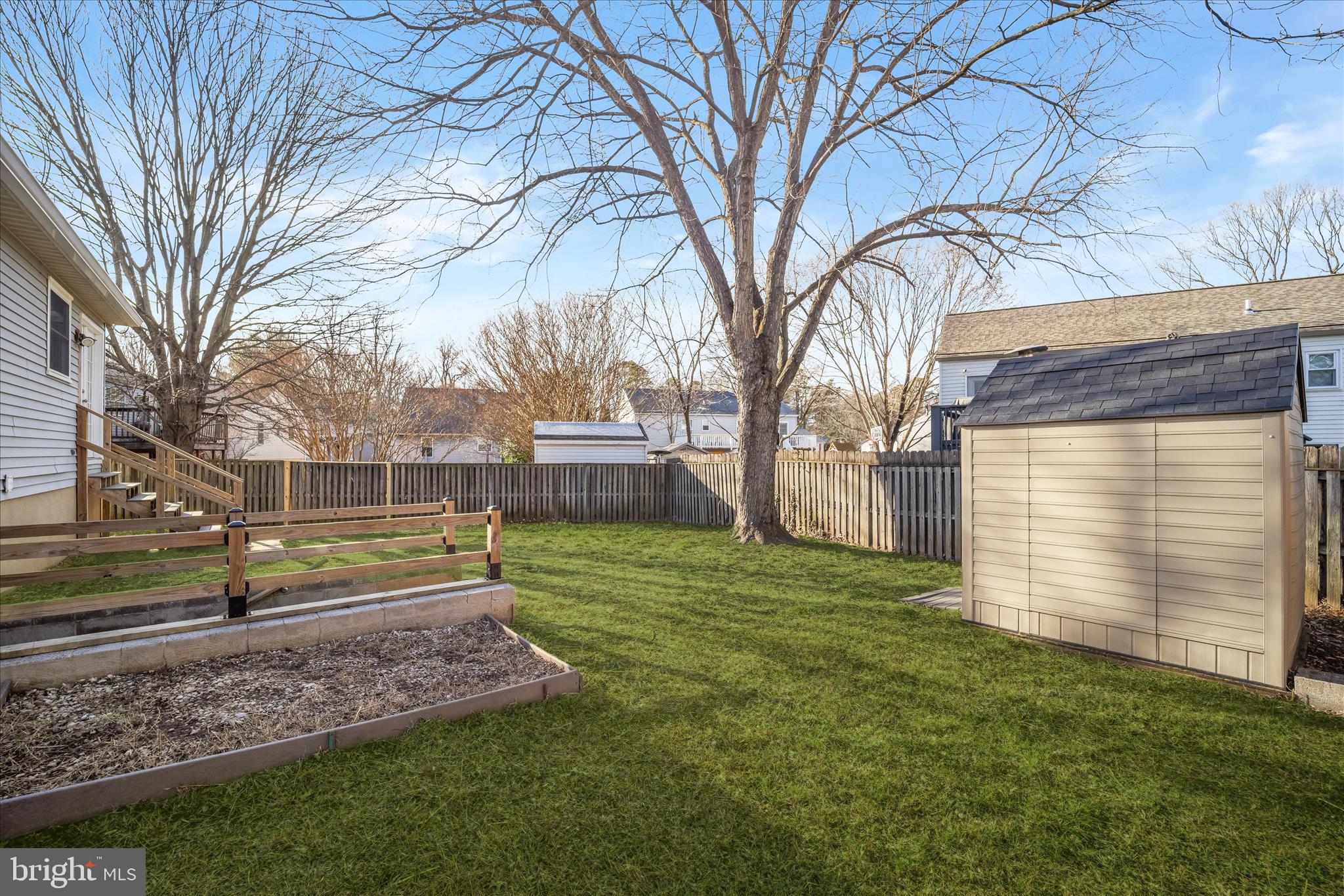 SANDY OAKS - Residential