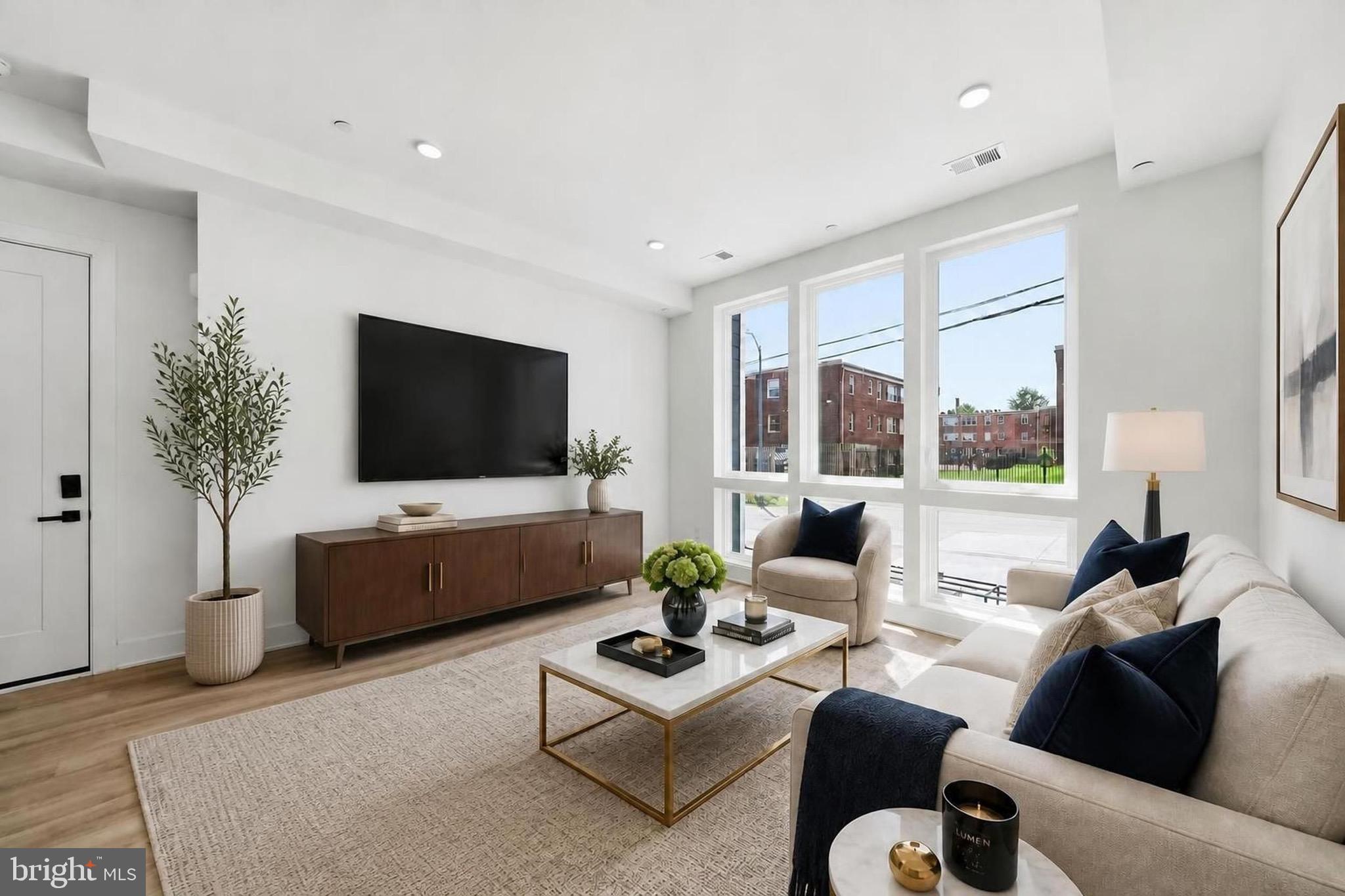 2105 M STREET NE 5