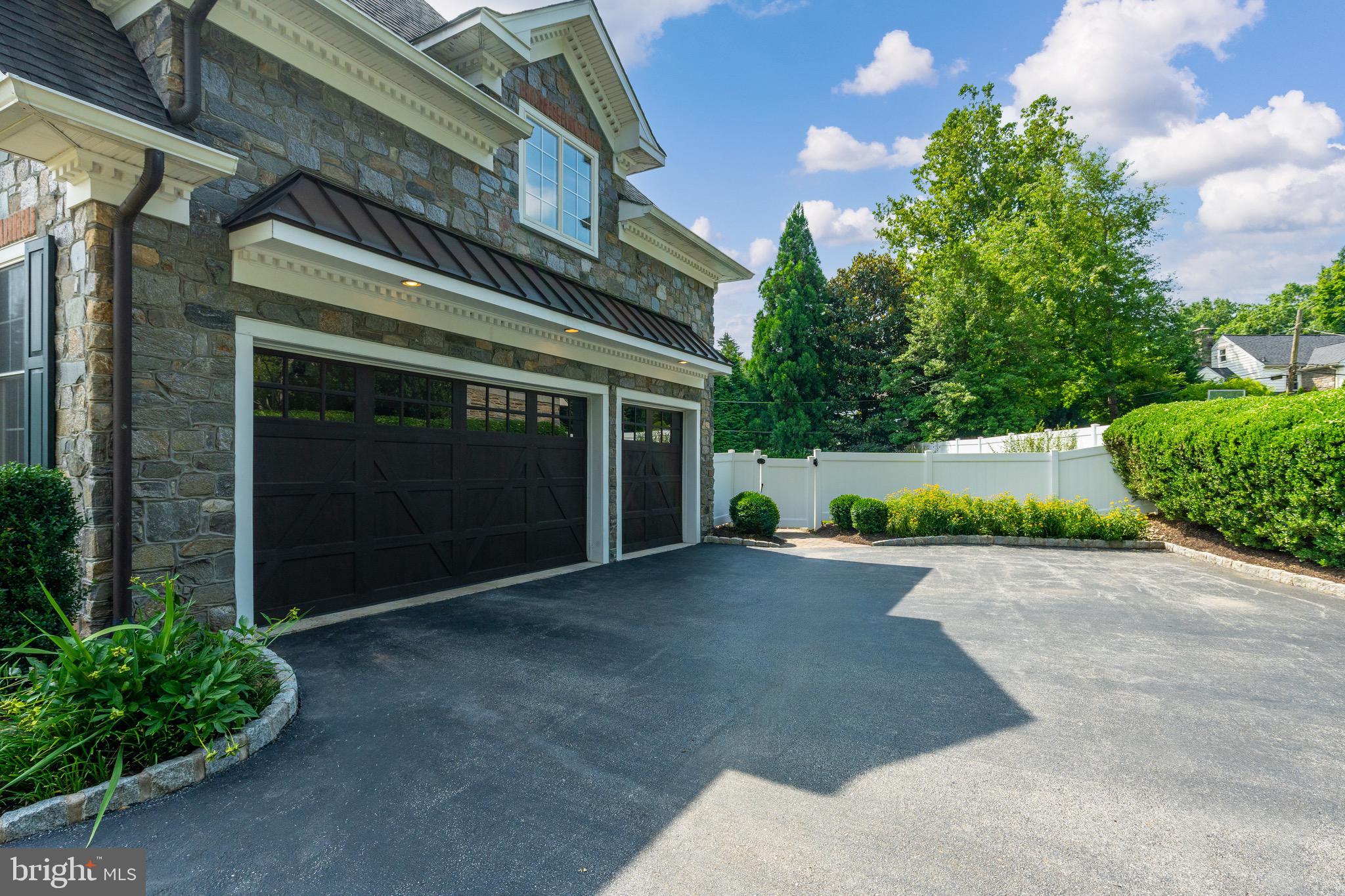 BRYN MAWR - Residential