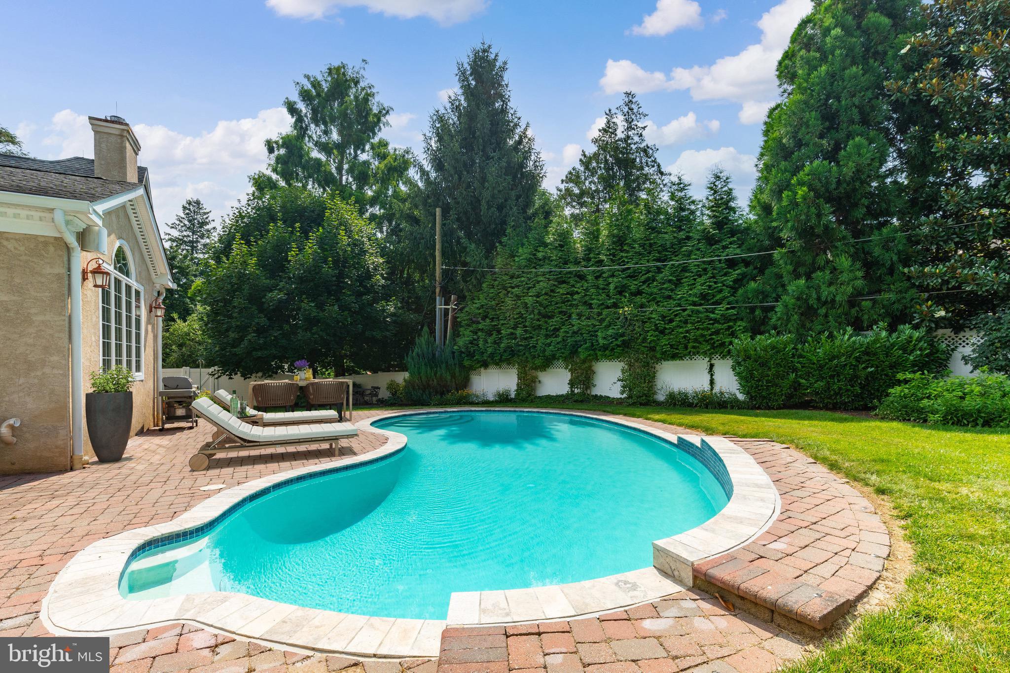 BRYN MAWR - Residential