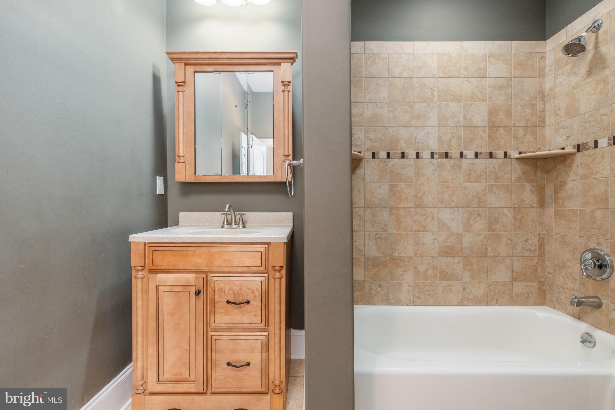 BRYN MAWR - Residential