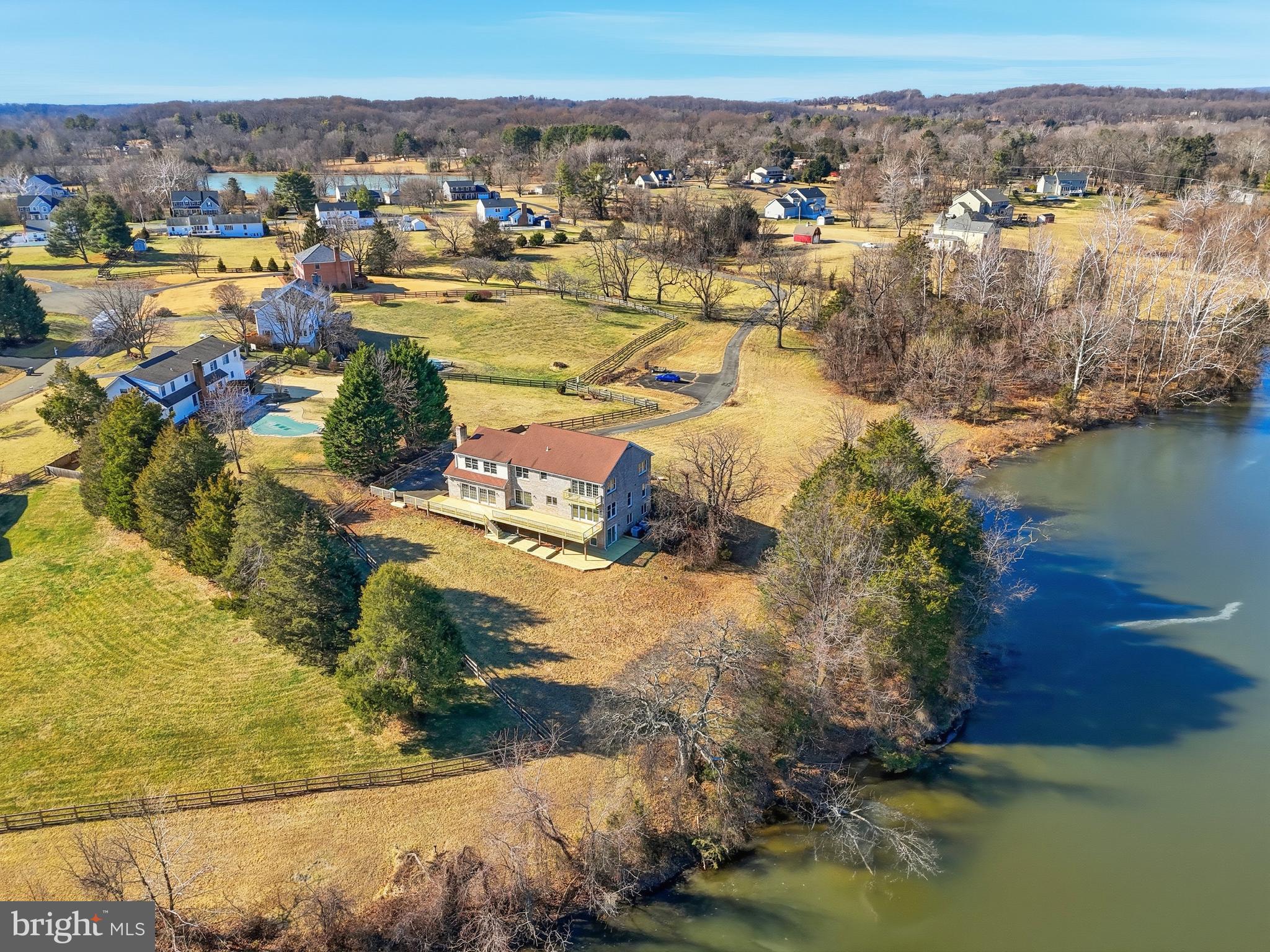 WATERS EDGE - Residential