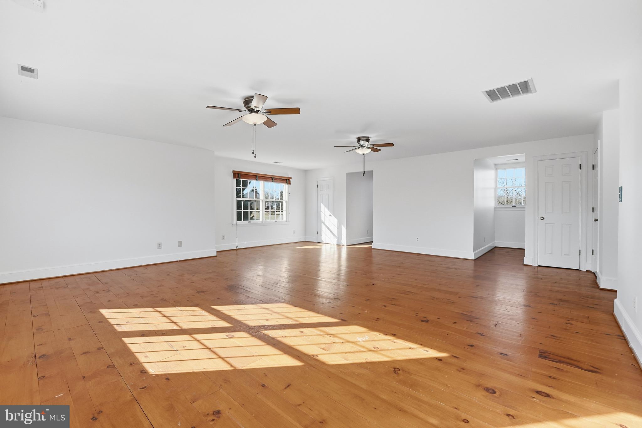 WATERS EDGE - Residential