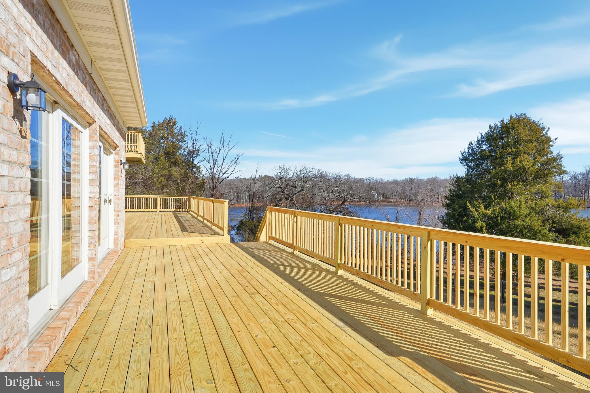 WATERS EDGE - Residential