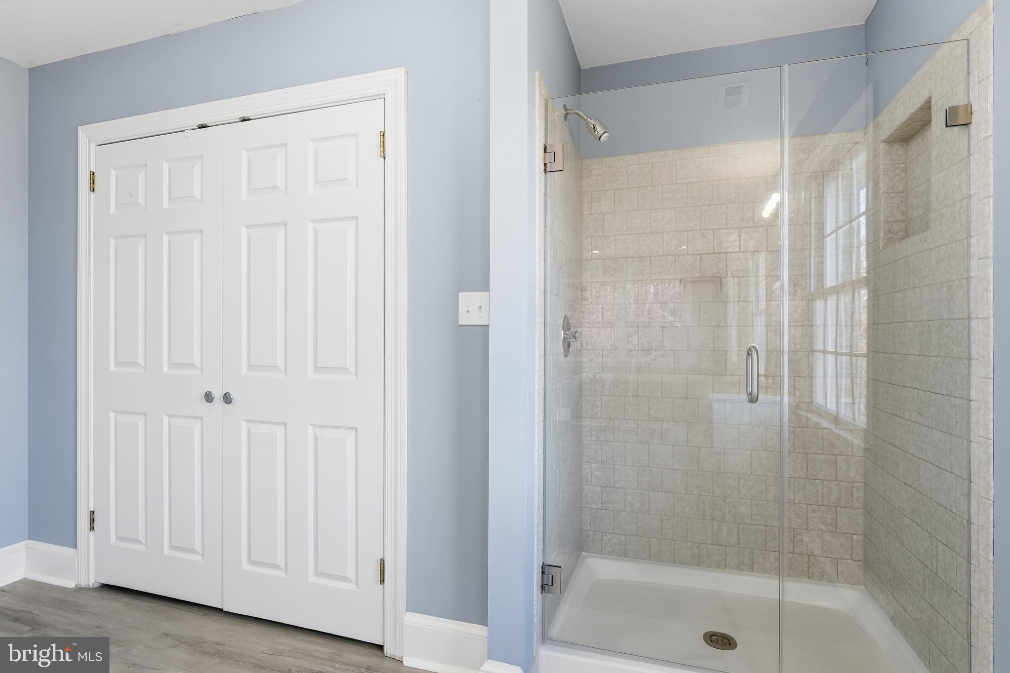 WATERS EDGE - Residential