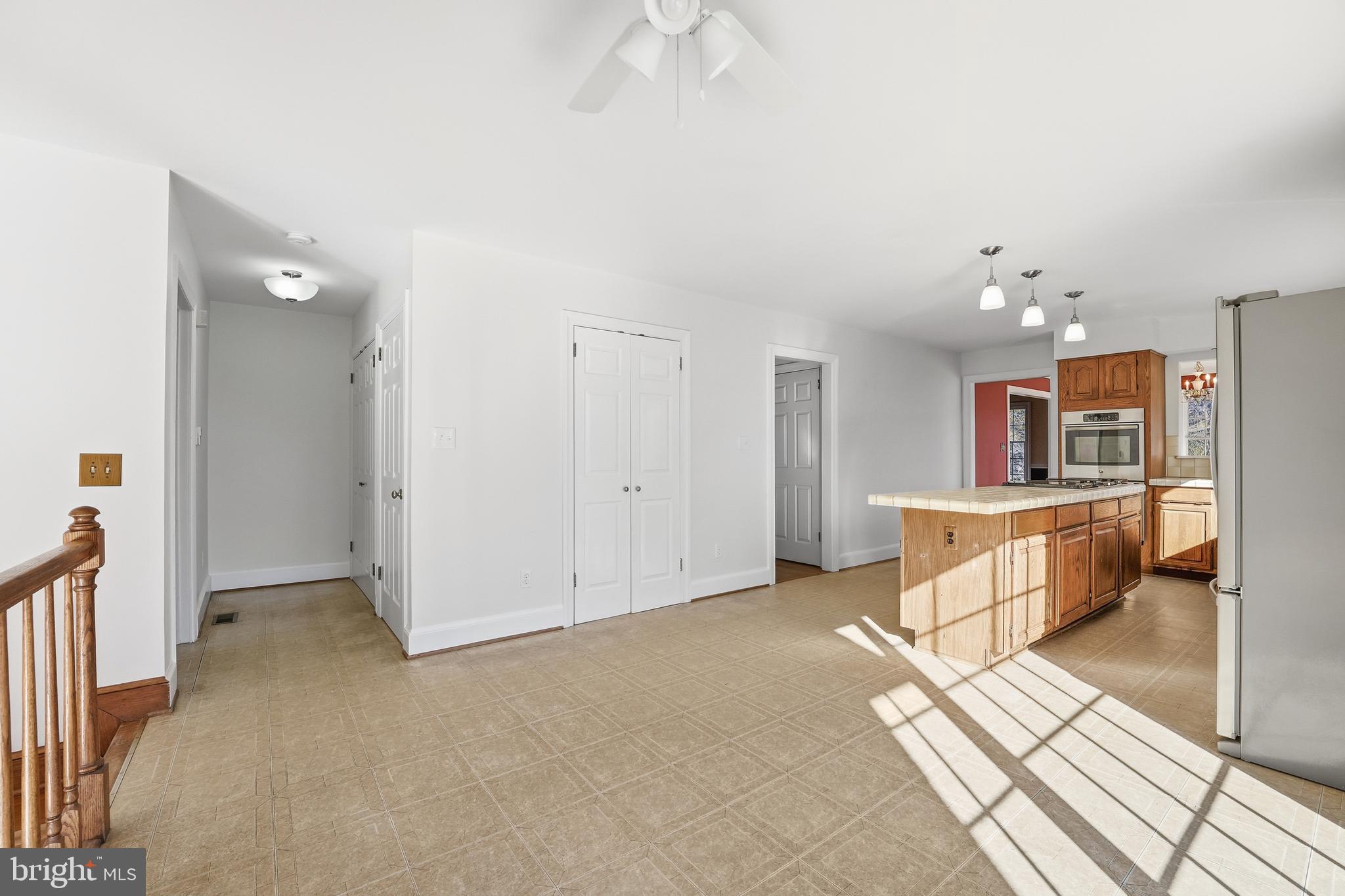 WATERS EDGE - Residential